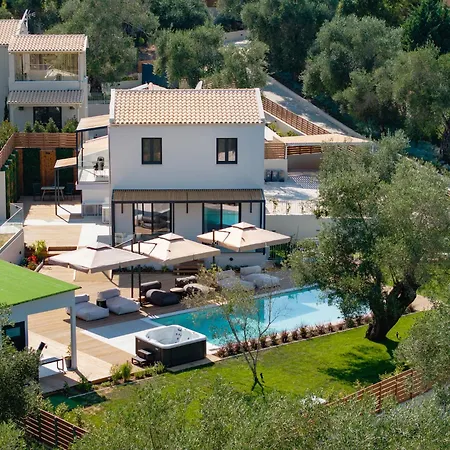 Corfuville Luxury Villa