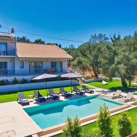 Corfuville Luxury Villa Danília
